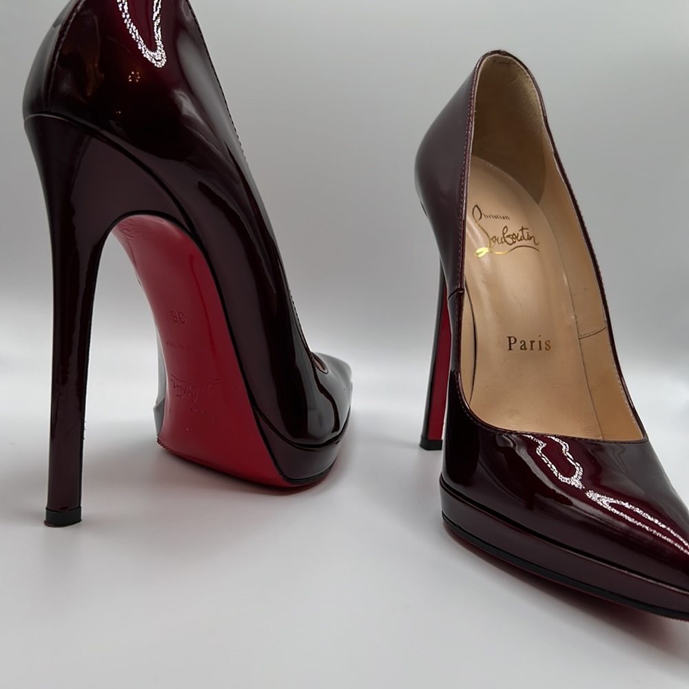 Louboutin heels - Picture 5 of 6